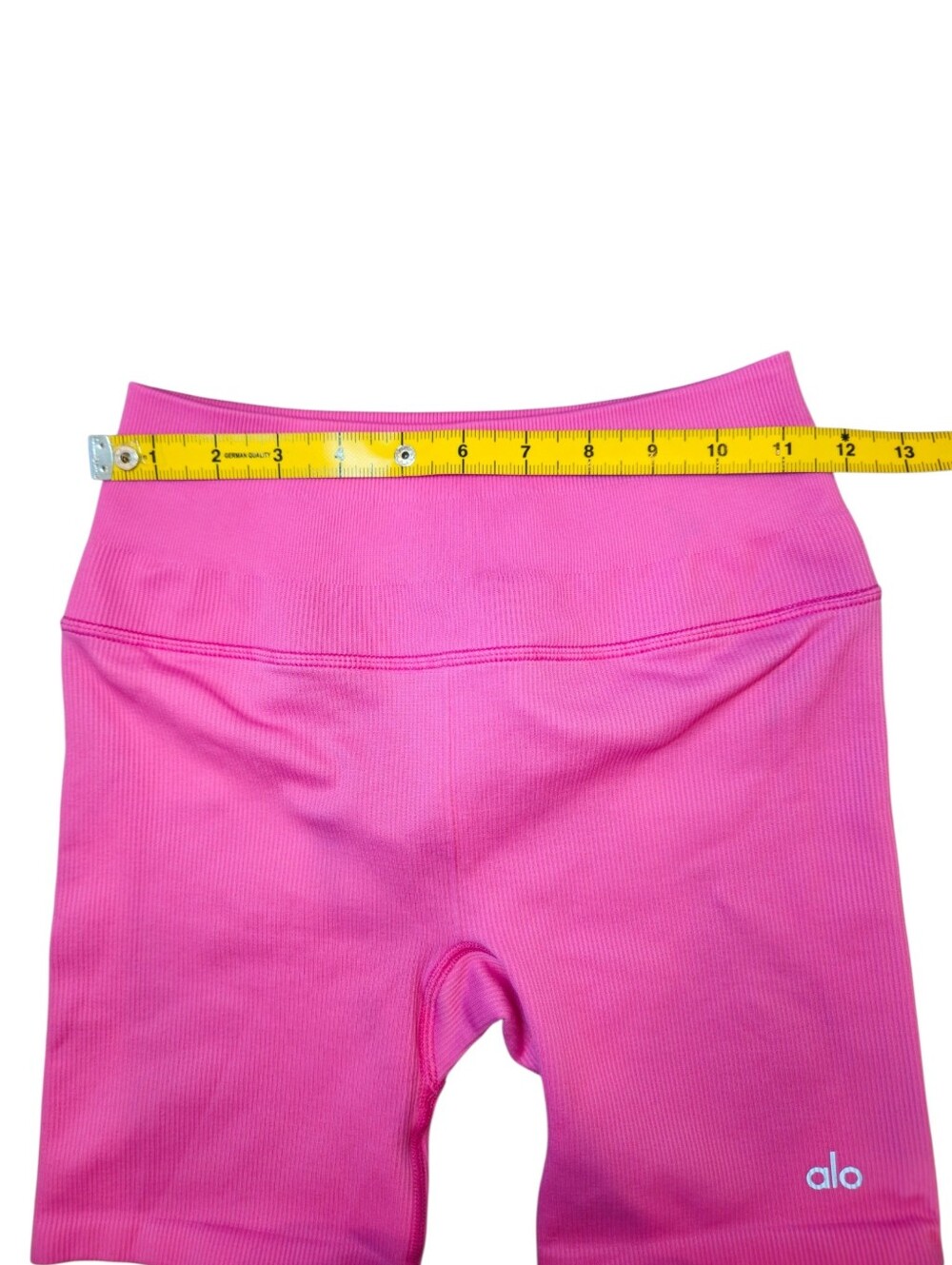 Alo Yoga Favorite High Waist Biker Shorts XS Pink Ribbed Seamless Athleisure - Picture 5 of 10